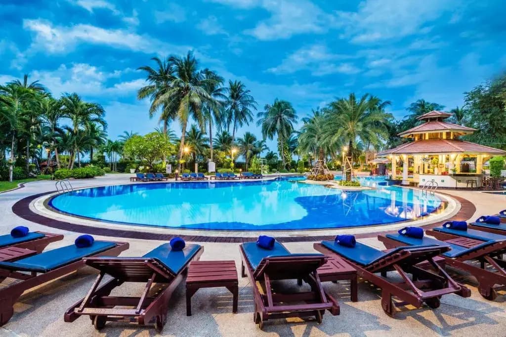 Cholchan Pattaya Beach Resort - photo 29