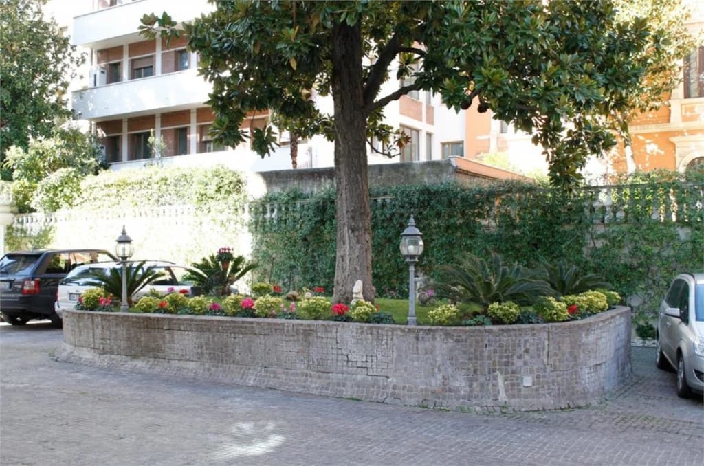 Hotel Villa Pinciana - photo 6