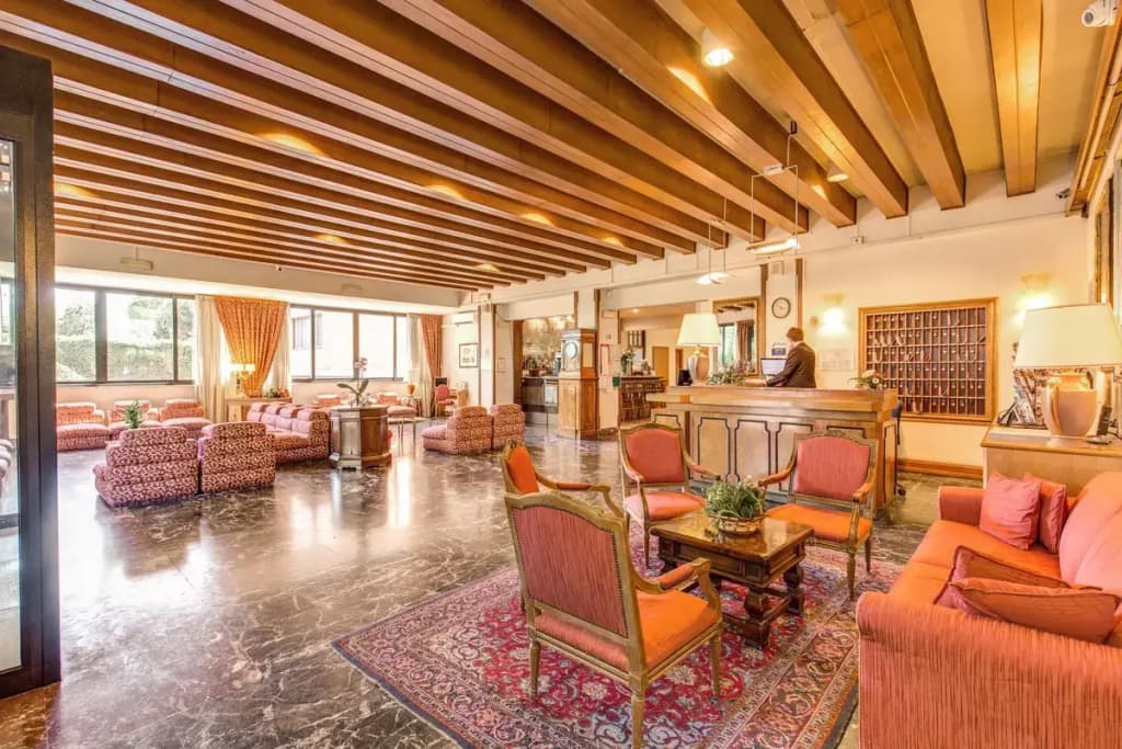 Pinewood Hotel Rome - photo 7
