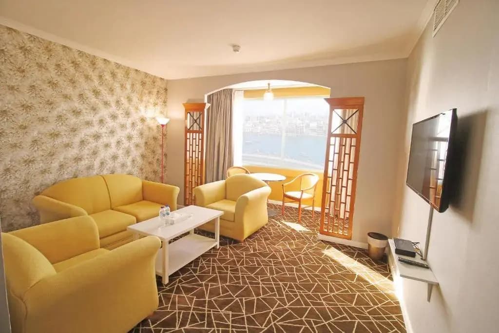 The George Hotel - photo 27
