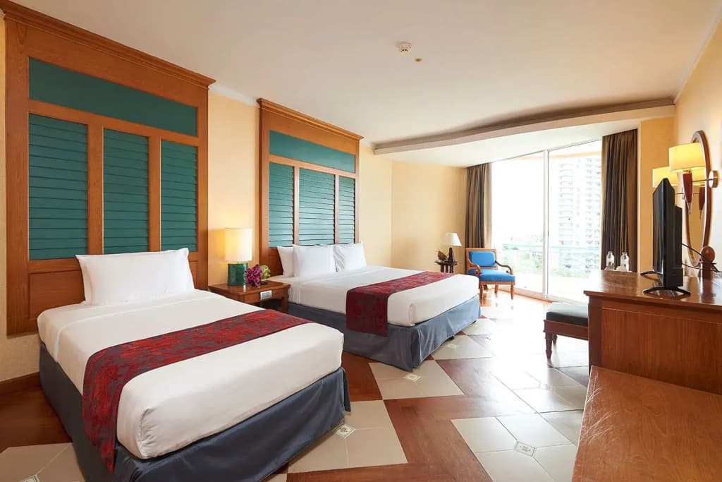 Long Beach Garden Hotel & Pavilions - photo 16