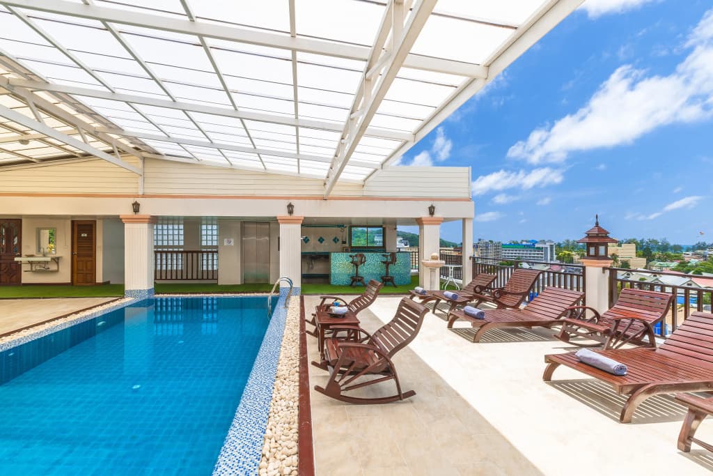 Azhotel Patong Hotel - photo 11