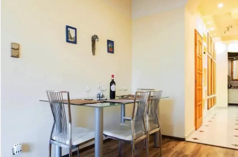 Orangehomes Apt Erkel Street Apartments - photo 9