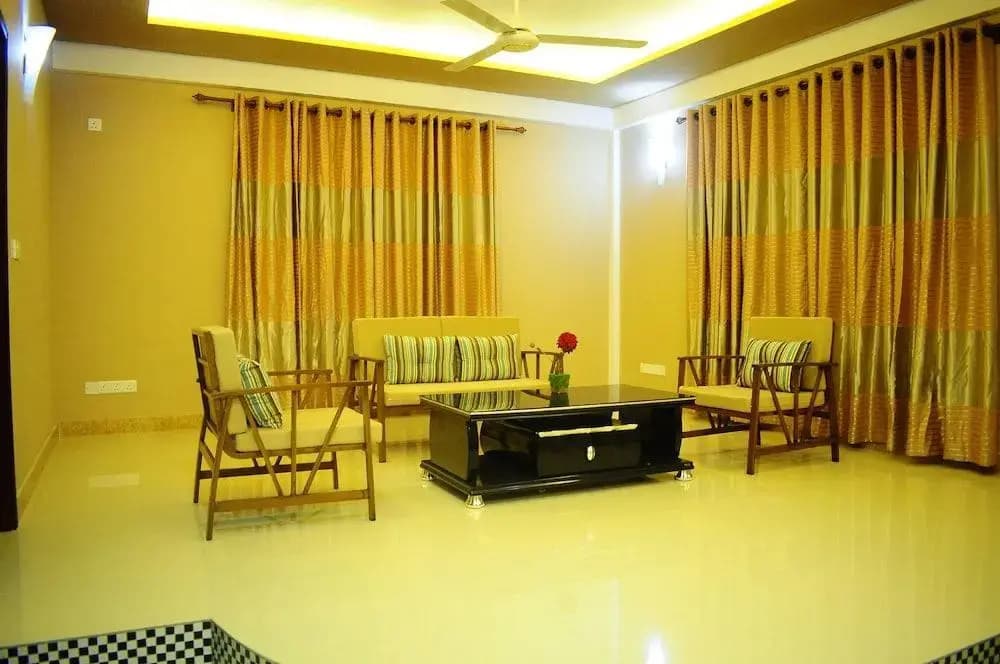 Calyx Grand Fuvahmulah Guest house - photo 20