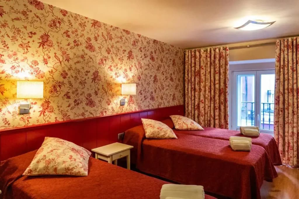 Hostal Matheu - photo 31