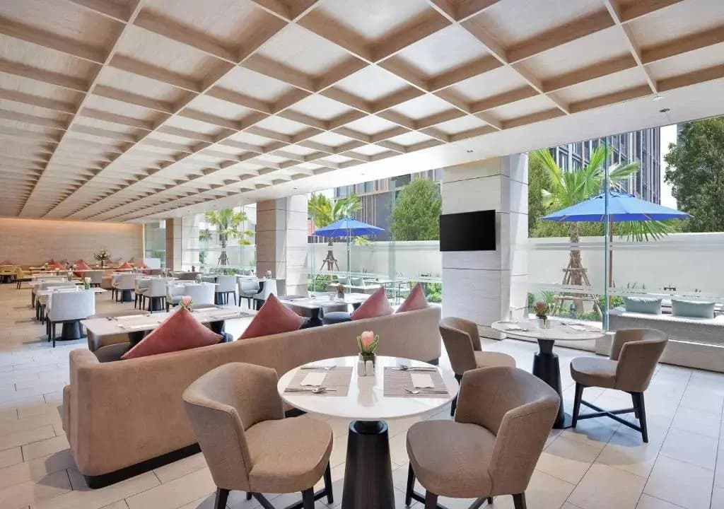 Centre Point Hotel Sukhumvit 10 - photo 37