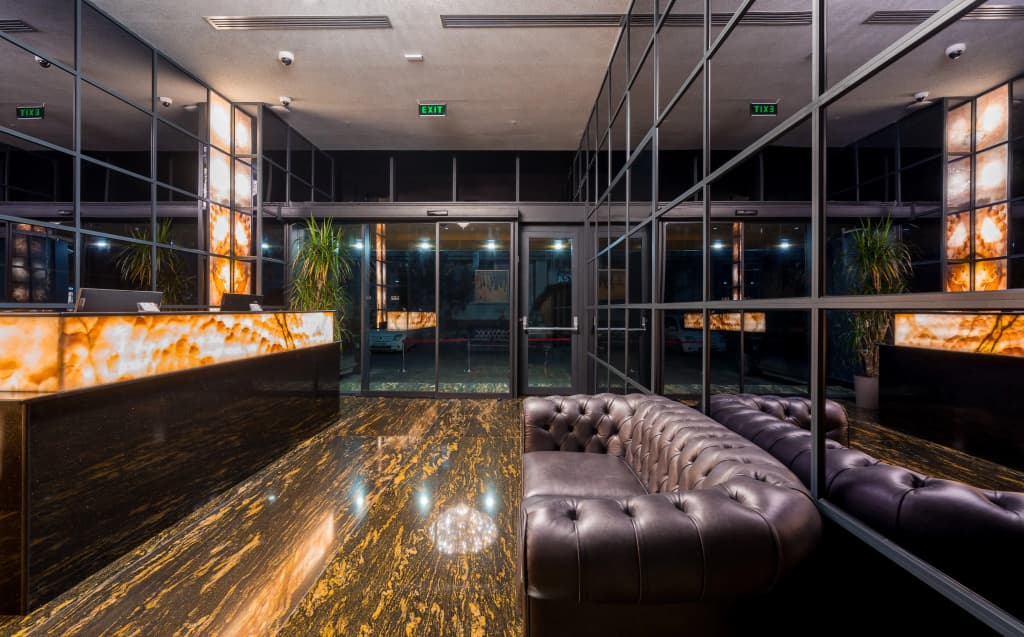 Hotel Onyx - photo 31