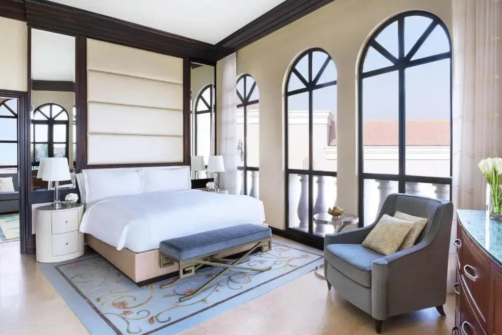 The Ritz-Carlton Abu Dhabi, Grand Canal Hotel - photo 14