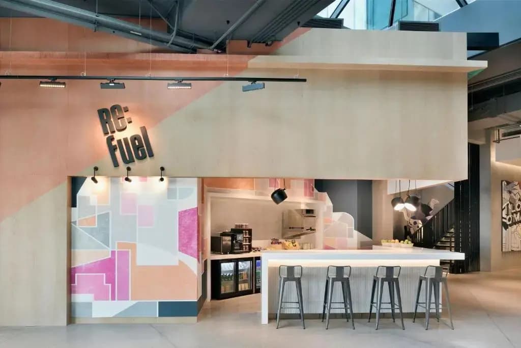 Hotel Aloft Muscat Hotel - photo 17