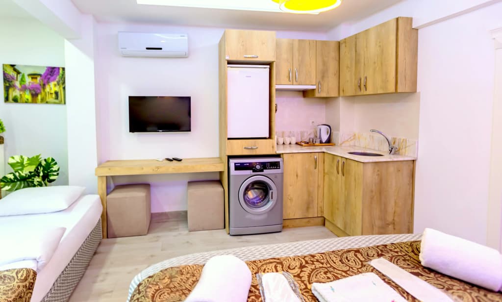 Loren Hotel & Suites - photo 30