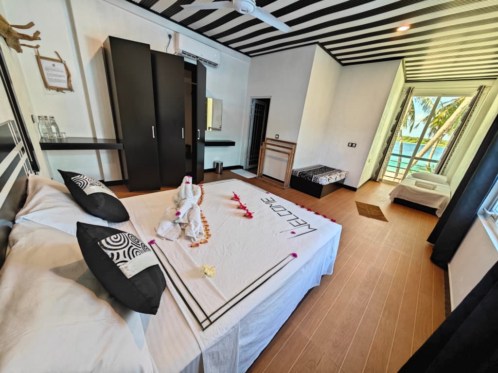Dhonfulhafi Beach View & Spa Guest House - photo 10