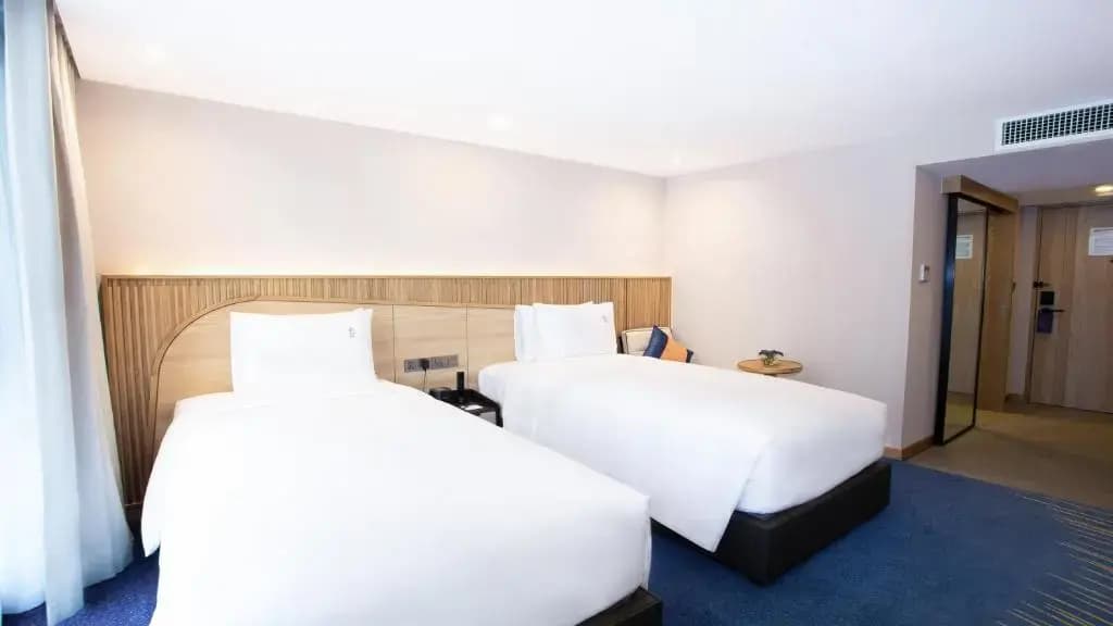 Holiday Inn Express & Suites Bangkok Central Pier - photo 6