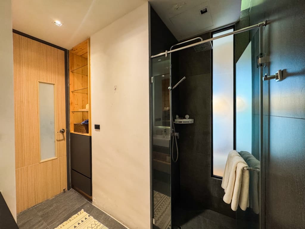 Cozy Design Studio by NaiHarn Beach & Lake ReLife Flat - photo 6