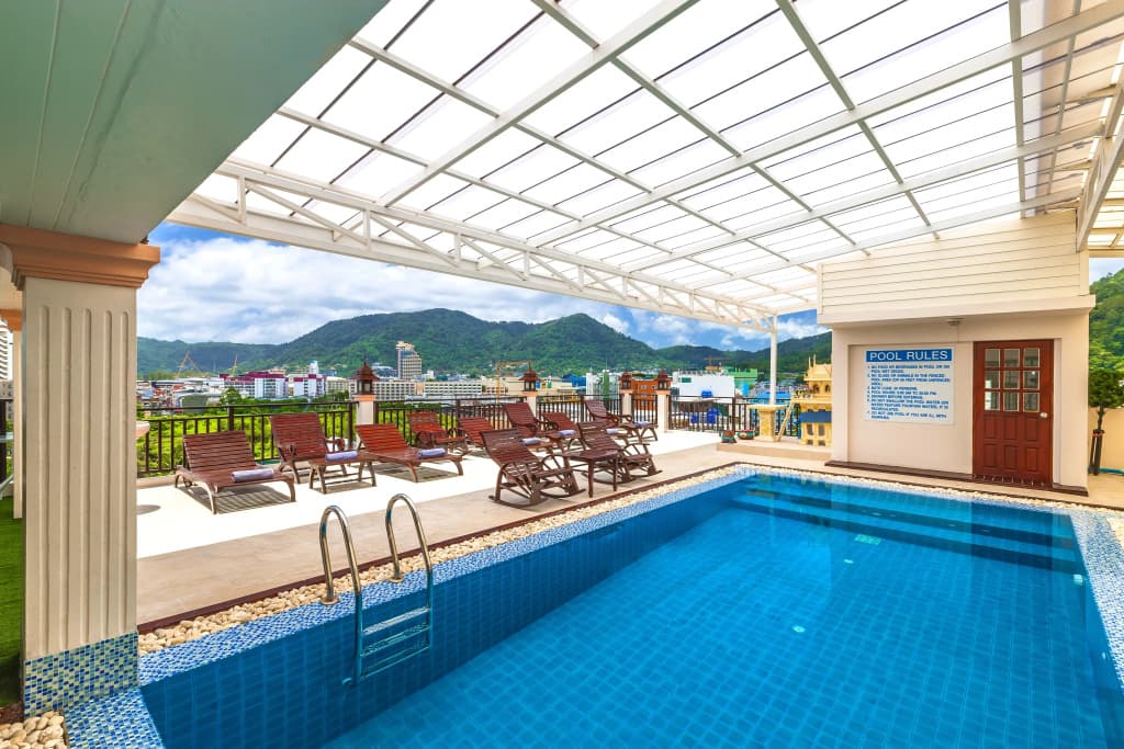Azhotel Patong Hotel - photo 9