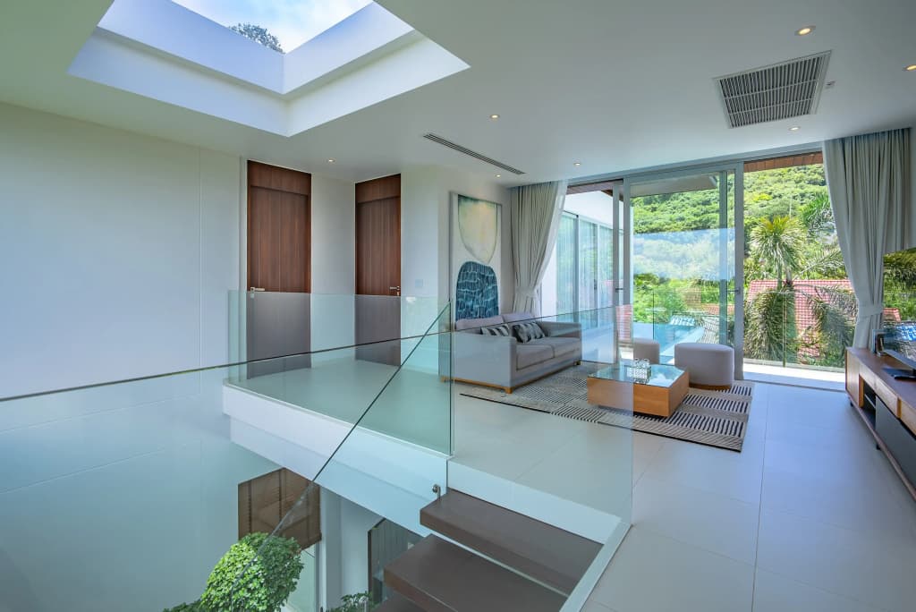 Luxury Infinity Pool Villa in Nai Harn Villa - photo 20