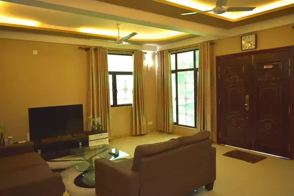 Calyx Grand Fuvahmulah Guest house - photo 18