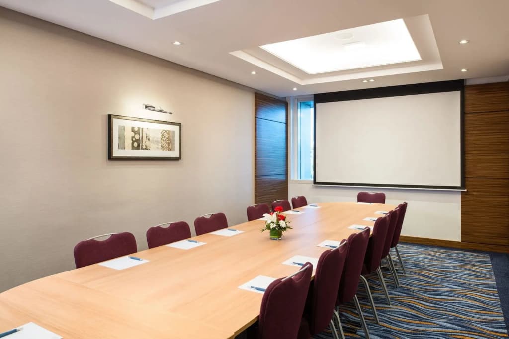 Four Points by Sheraton Bur Dubai Hotel - photo 25