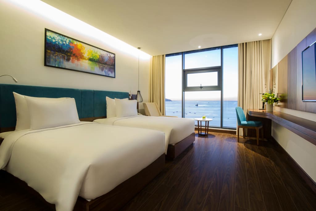 Maximilan Danang Beach Hotel - photo 8