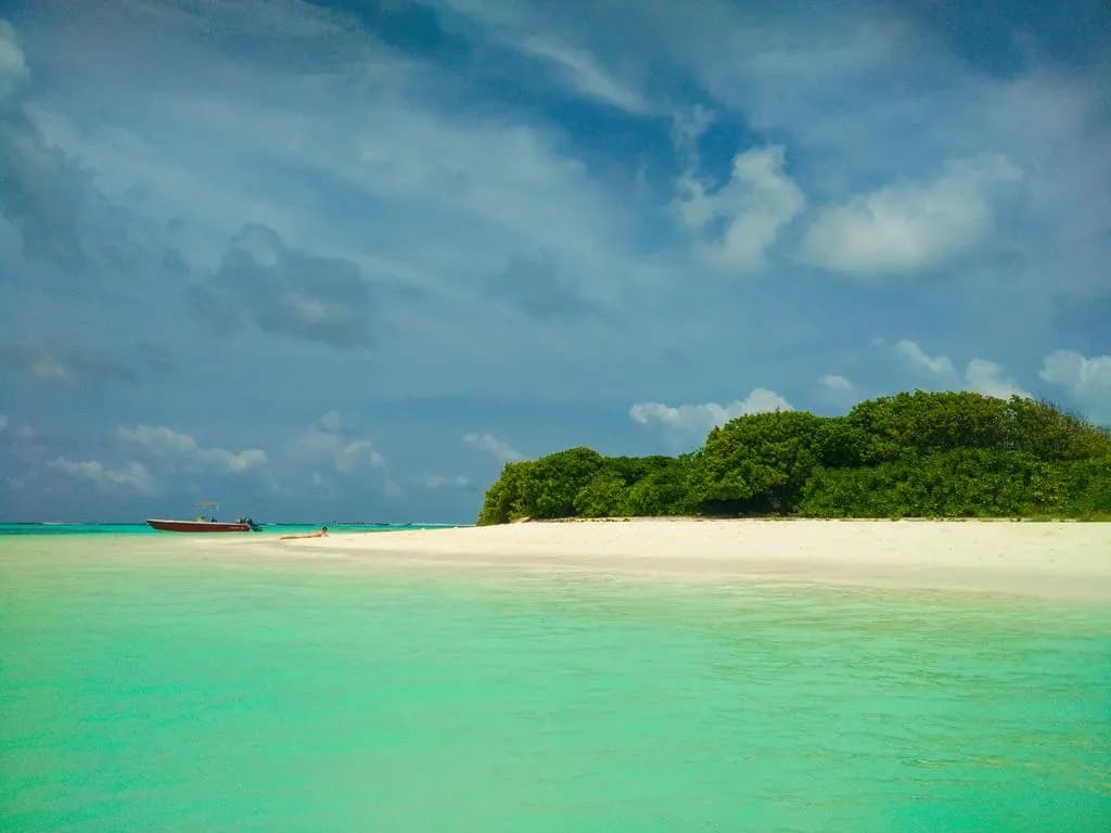 Viluveli Beach Maldives Hotel - photo 11