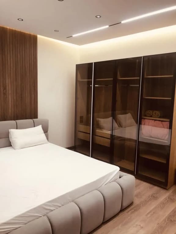 Spacious 2 Bedroom apartment with stunning views - photo 3