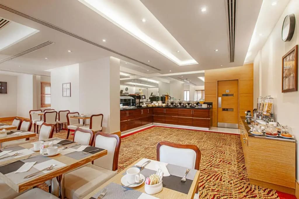 Golden Sands Hotel & Residences Sharjah - photo 2