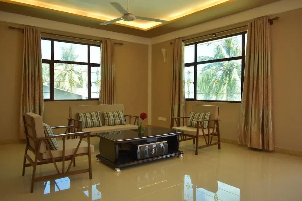 Calyx Grand Fuvahmulah Guest house - photo 21
