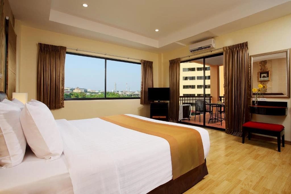 Nova Park Hotel Pattaya - photo 8