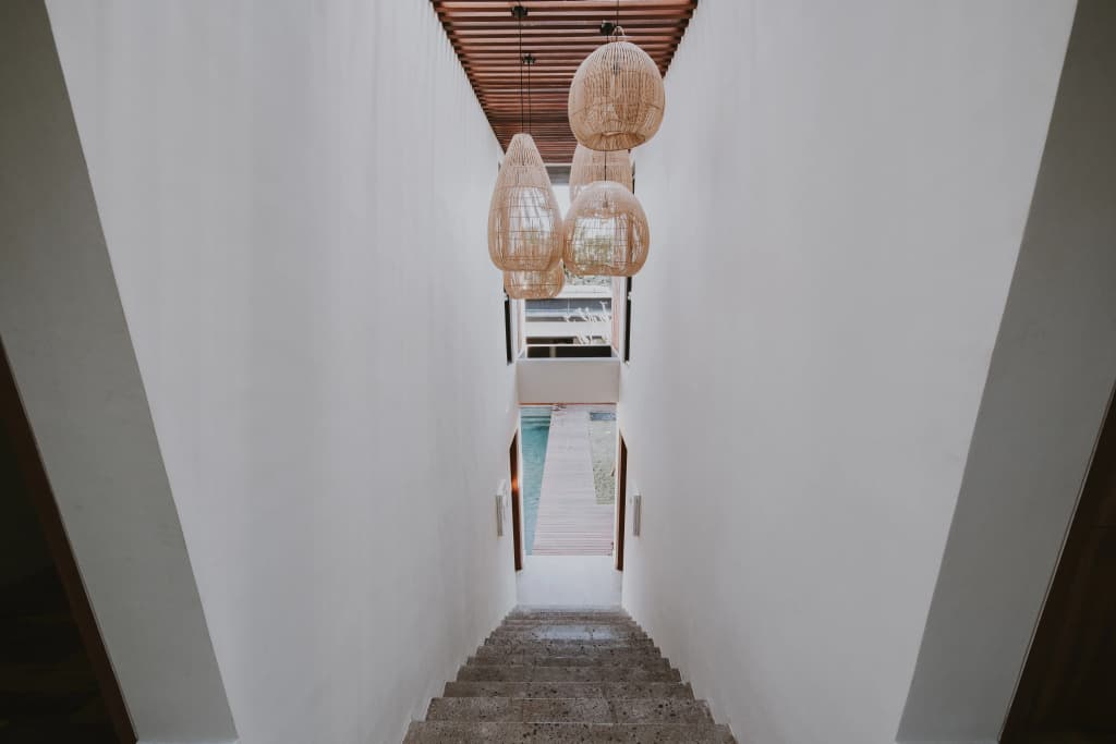 4 BR Berawa 5 min Walk Beach Enclosed Living Room Villa - photo 29