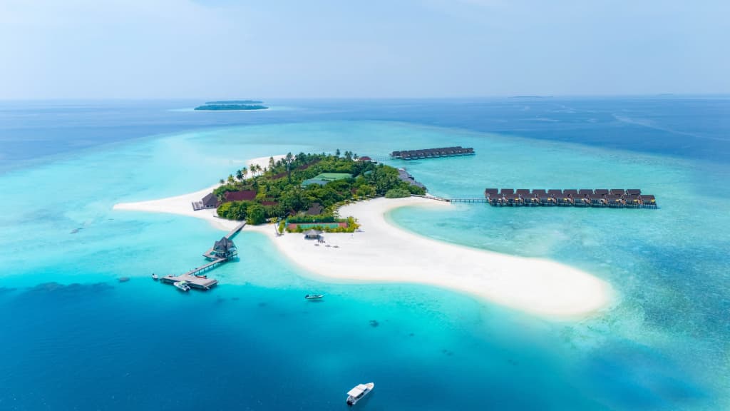 Dhigufaru Island Resort - photo 1