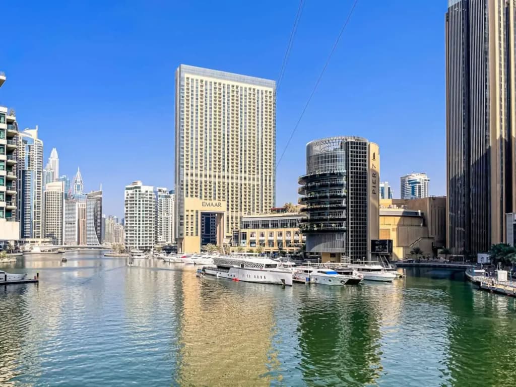 JW Marriott Marina - Lux Studio Apartments - photo 12