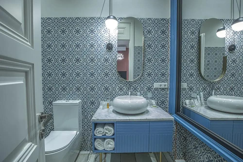 Heritage Hotel & Suites - photo 14