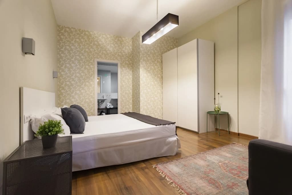 1840 Serviced Apartments - photo 4