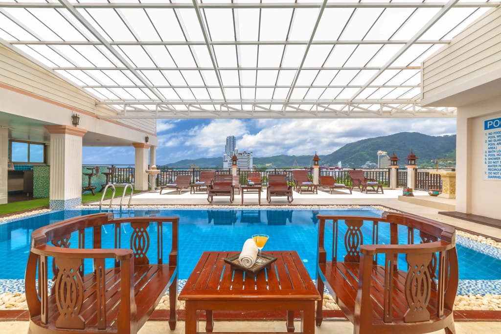 Azhotel Patong Hotel - photo 10