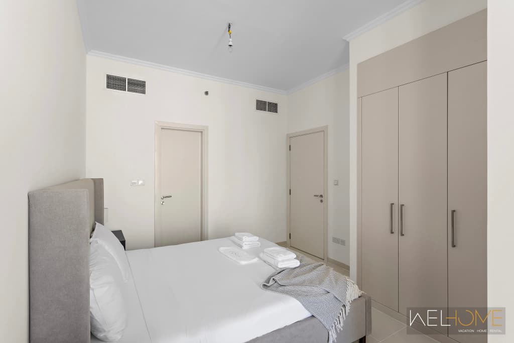 WelHome - Breathtaking 1BR Apt with Balcony and City View Apartments - photo 11
