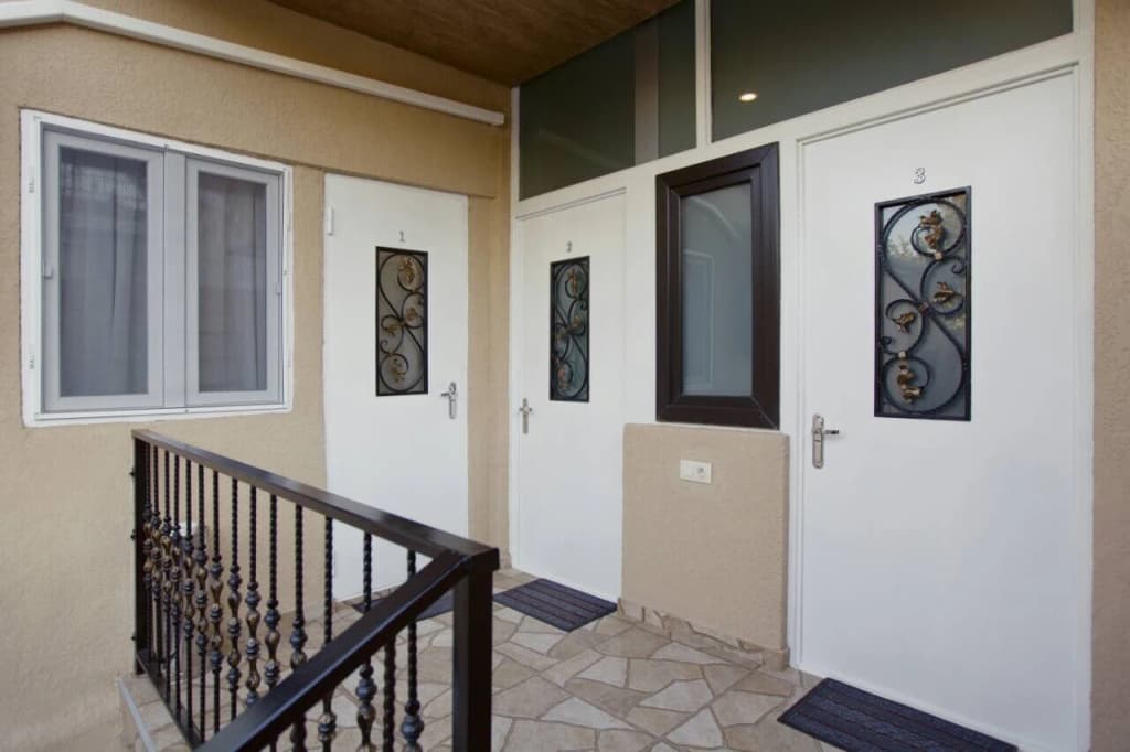 Metekhi Corner Apartments - main photo