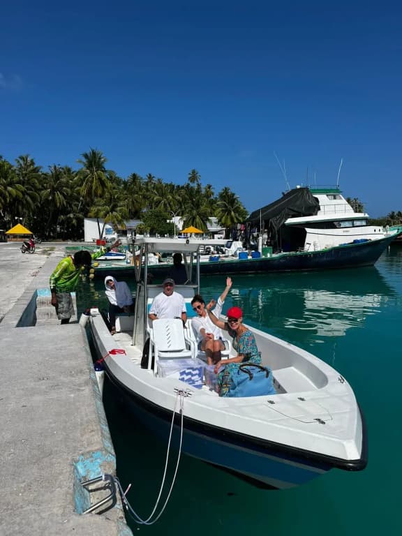 Blue Wave Maldives Guest House - photo 21
