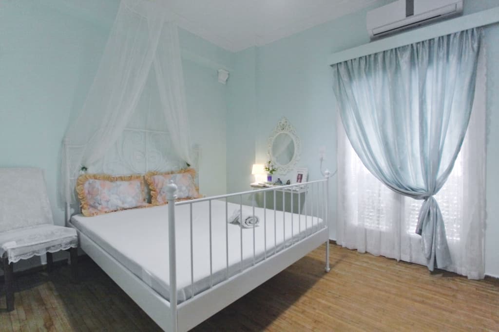 Elegant Apartments - photo 12