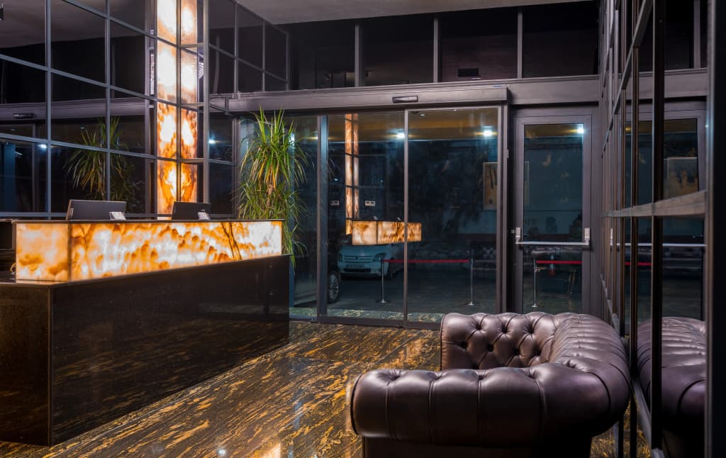 Hotel Onyx - photo 30