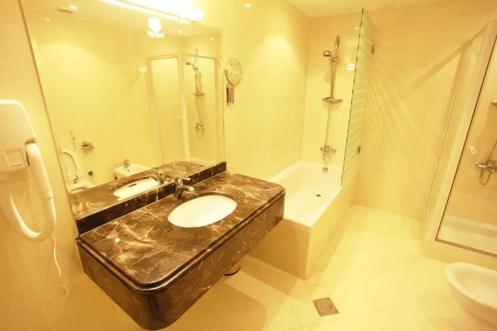 Golden Ocean Hotel - photo 12