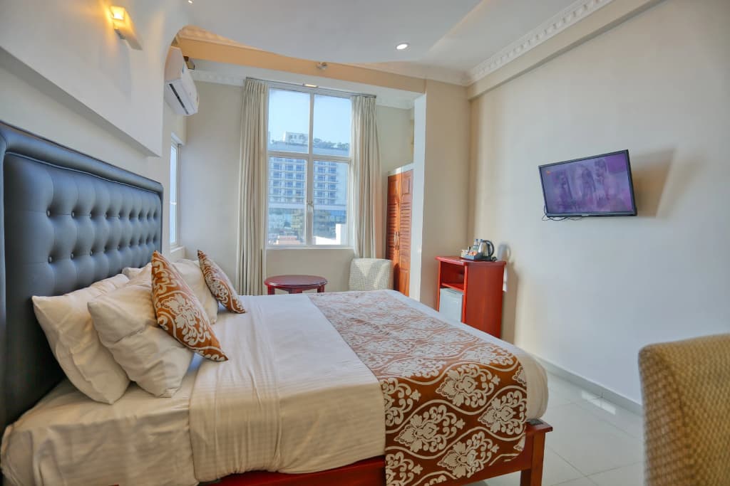 Lazaani Hotel Colombo - photo 20