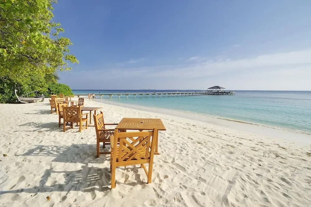 Royal Island Resort & Spa - photo 2