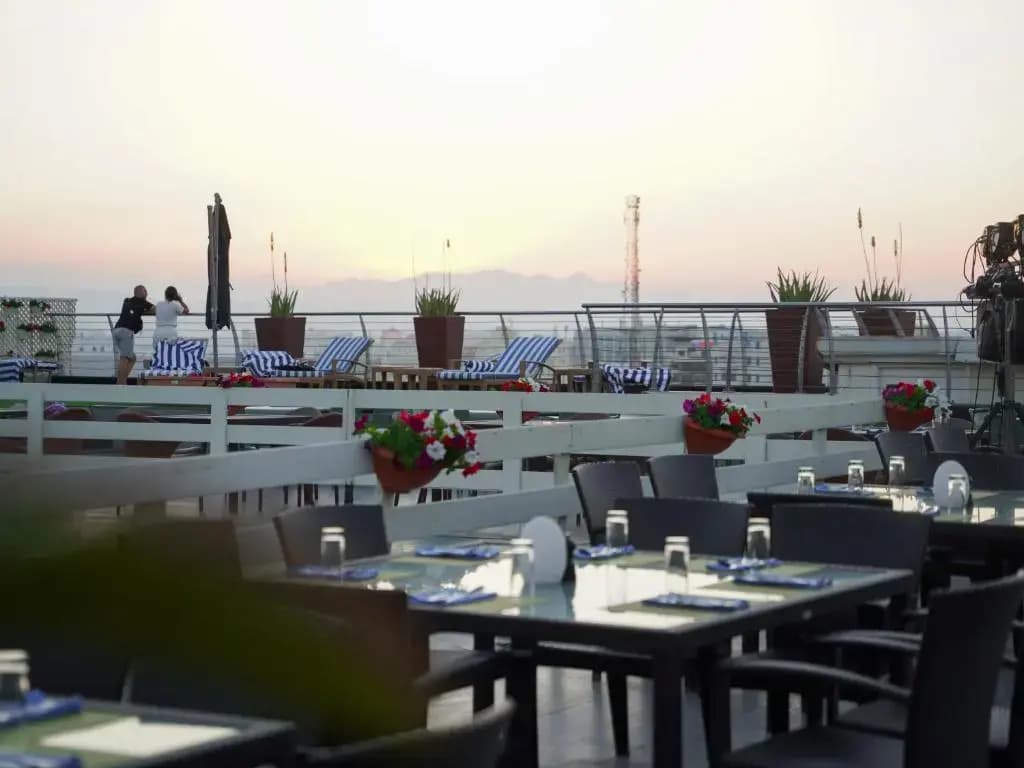 Golden Tulip Muscat Hotel - photo 17