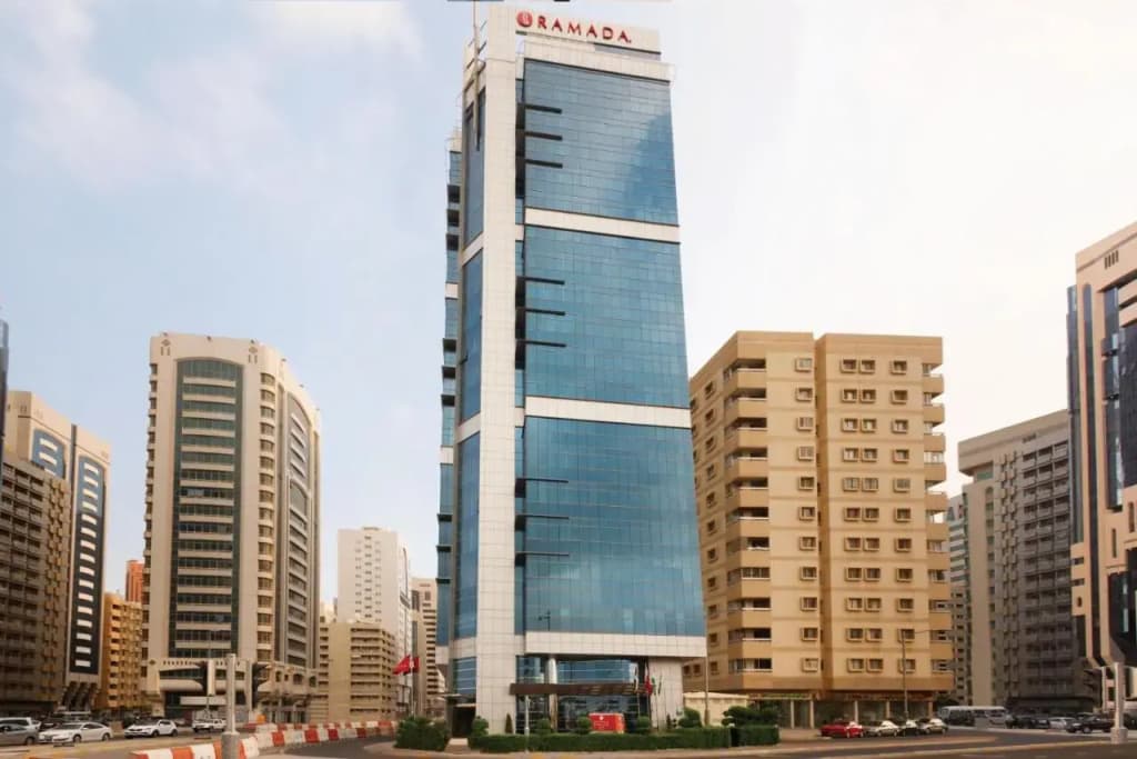 Hotel Ramada by Wyndham Abu Dhabi Corniche - photo 12