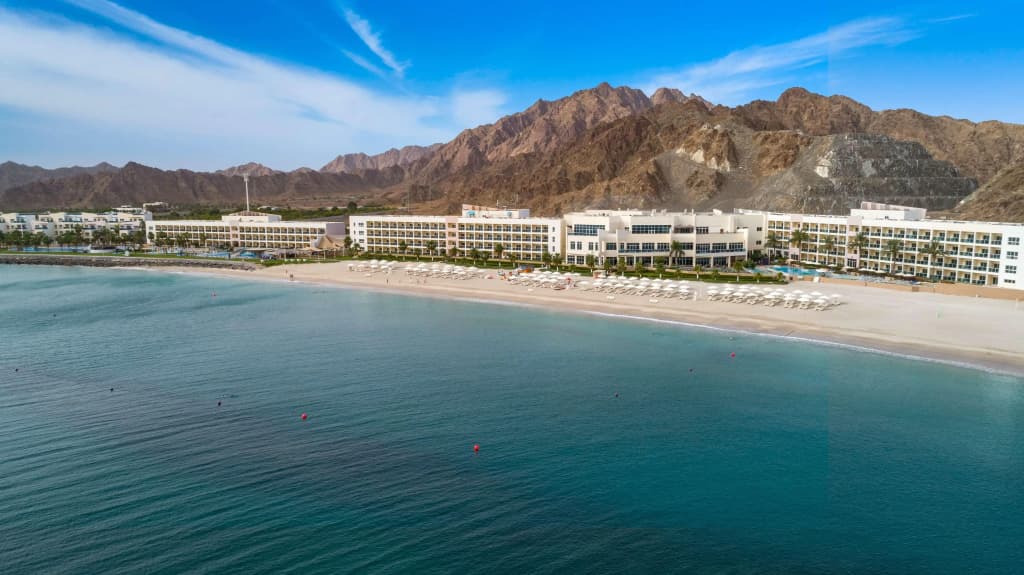 Radisson Blu Resort Fujairah Hotel - photo 10