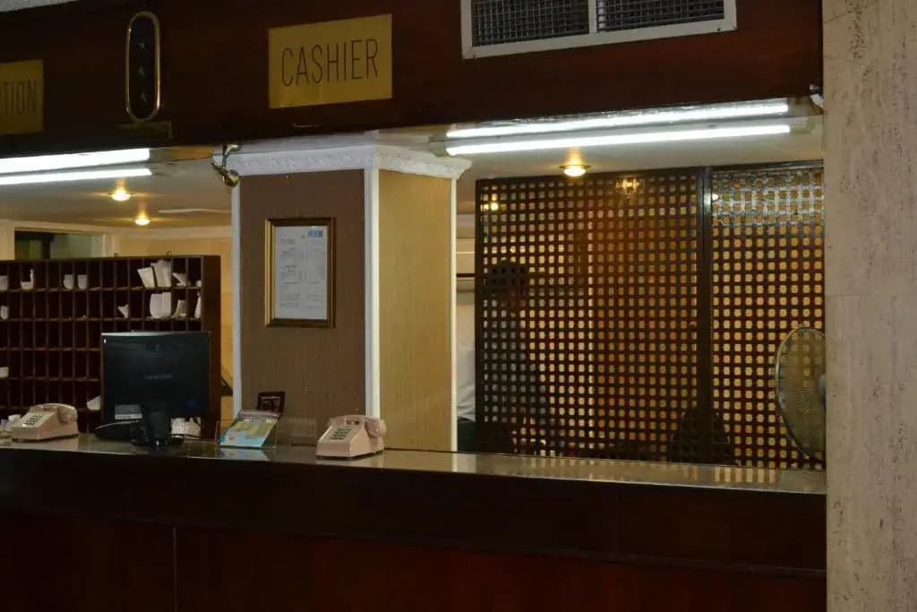 Hotel Beirut Cairo - photo 1