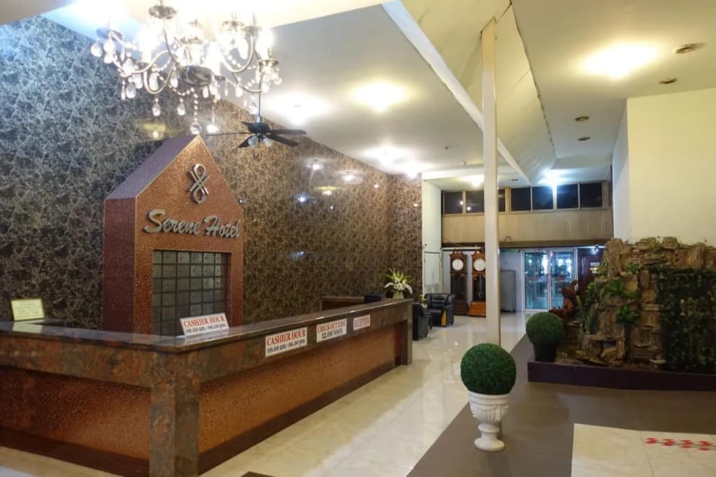 Serene Hotel - photo 6
