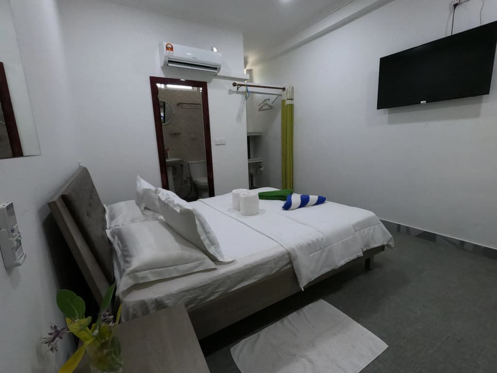 Dhangethi Inn Hotel - photo 3