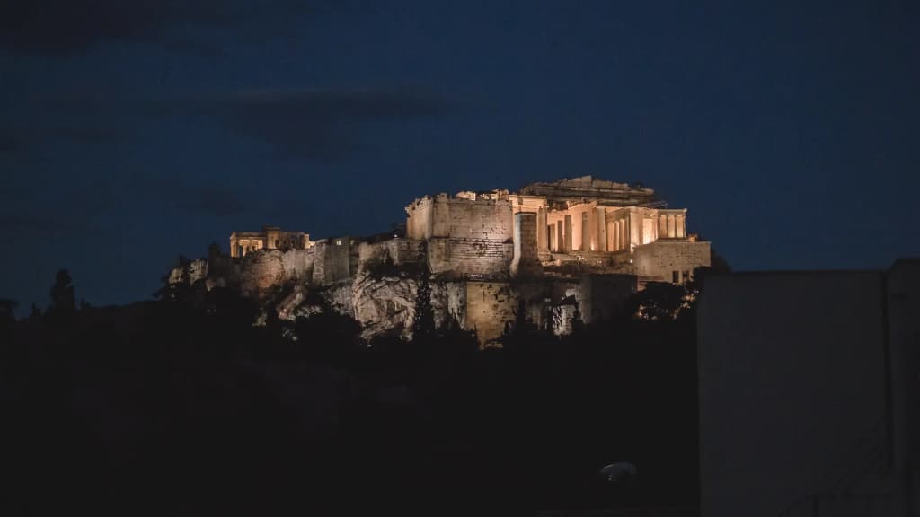 Acropolis Luxury Apartments - photo 2