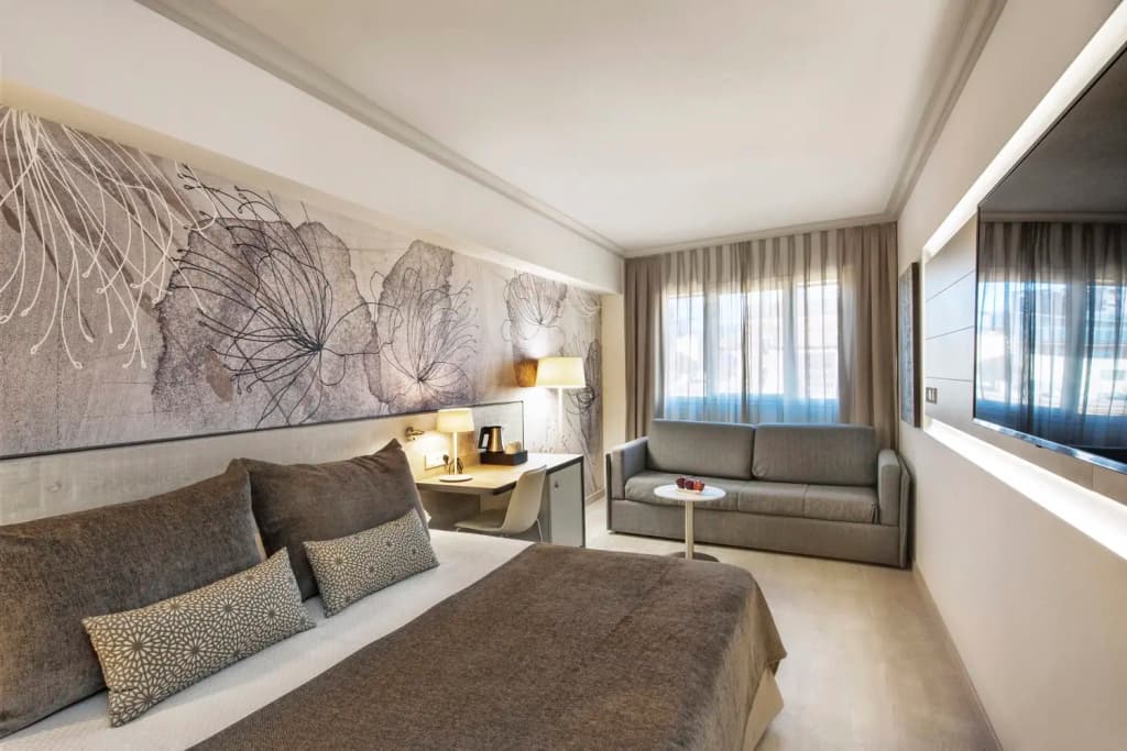 Hotel Salles Pere IV Hotel - photo 20