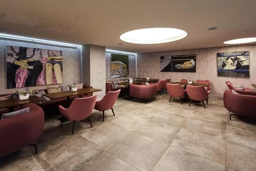 Gallery Palace Hotel - photo 24